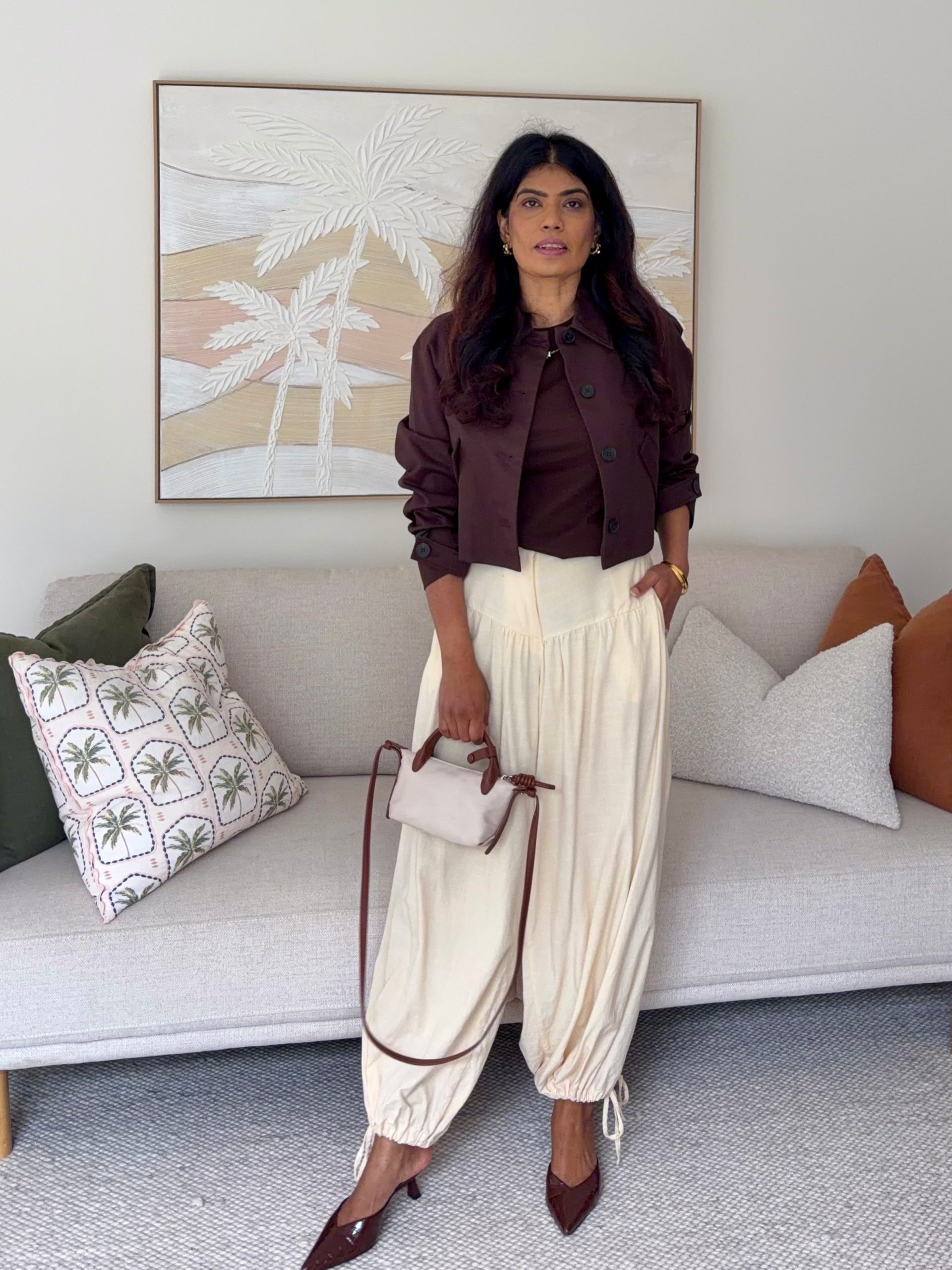 Plum Layers and Cream Volume: A Fresh Balance for Transitional Dressing